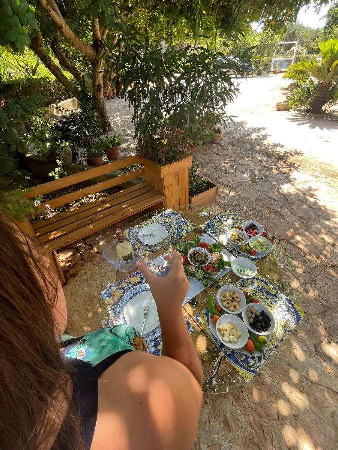 B&B Le Carrube Sava 外观 照片