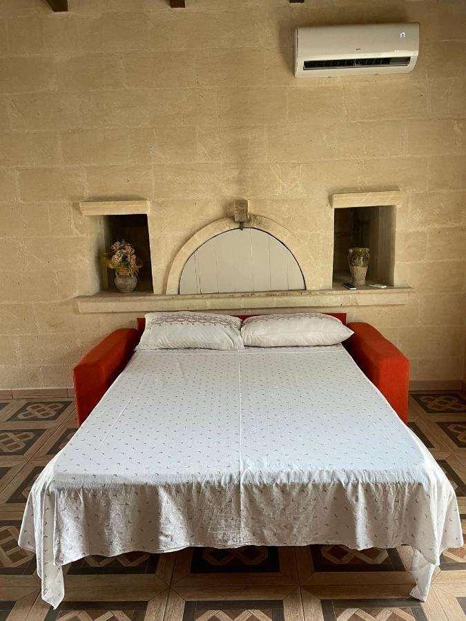B&B Le Carrube Sava 外观 照片