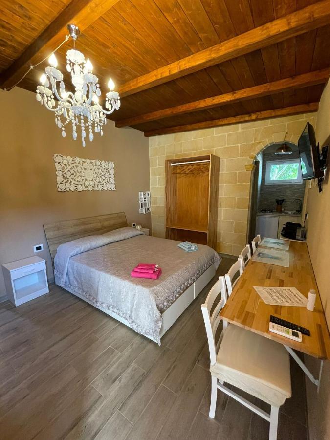 B&B Le Carrube Sava 外观 照片